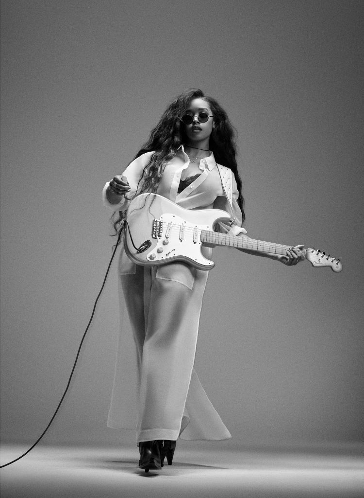 Expect to see H.E.R rock the stage at Hey Neighbour